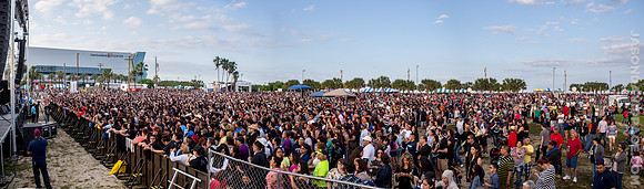Fiesta de la Flor Crowds