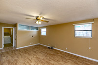 3909 Lamont