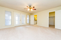 4155 Crenshaw
