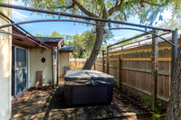 2474 Oak Park