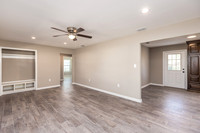 1321 E Huisache