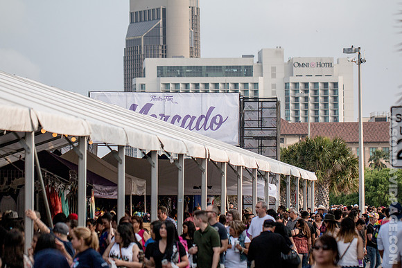 Fiesta de la Flor Crowds
