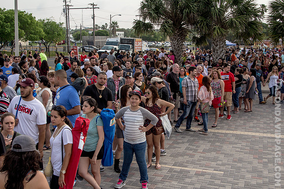 Fiesta de la Flor Crowds