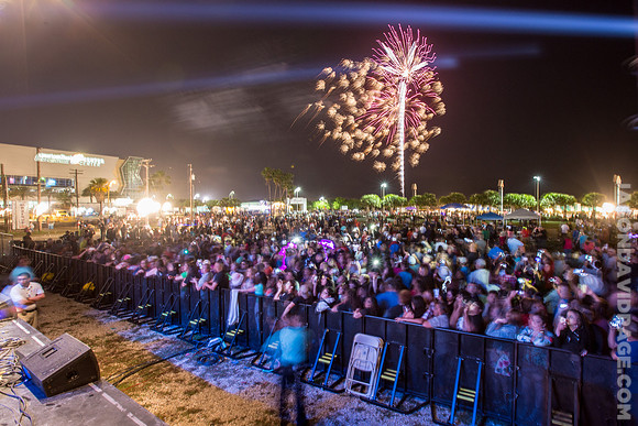 Fiesta de la Flor Crowds