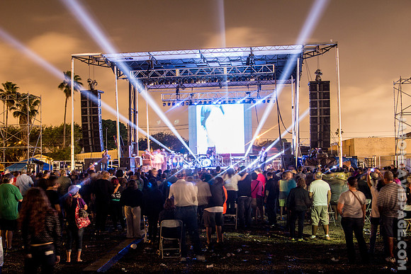 Fiesta de la Flor Crowds