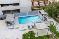 Executive House 6D