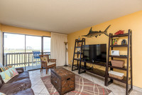 Island House 301